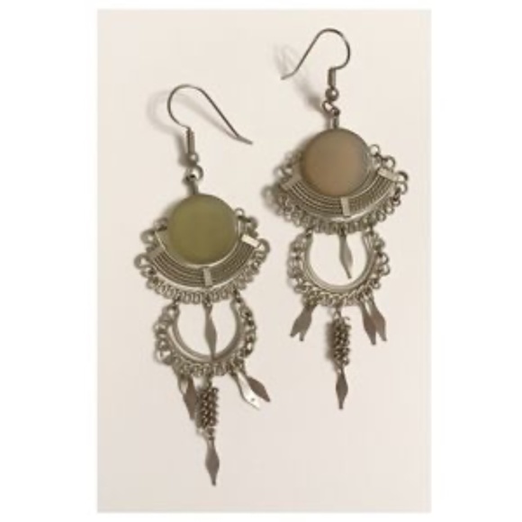 Bohemia India Style Olive Stone Silver Tone Earrings - Picture 2 of 4